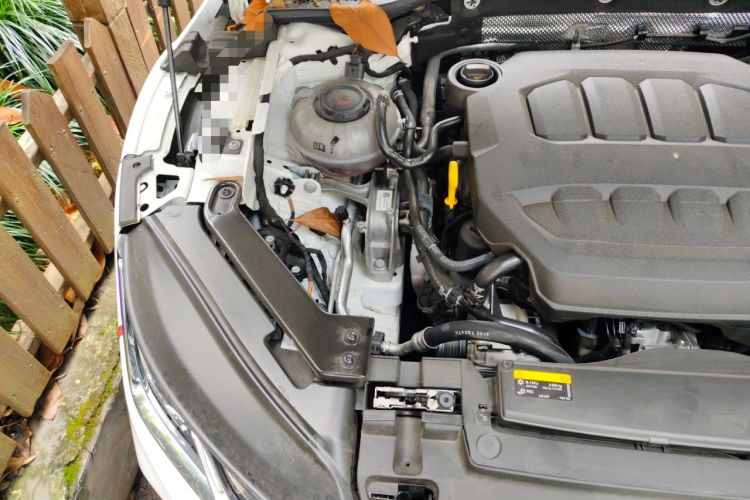 Used Volkswagen FAW-Volkswagen CC 2025 Model, Facelifted 380TSI, Striking and Shared Enjoyment Version Engine Bay Right