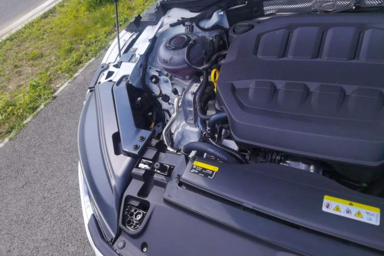 Used Volkswagen FAW-Volkswagen CC 2025 380TSI Striking All-Inclusive Edition Engine Bay Right