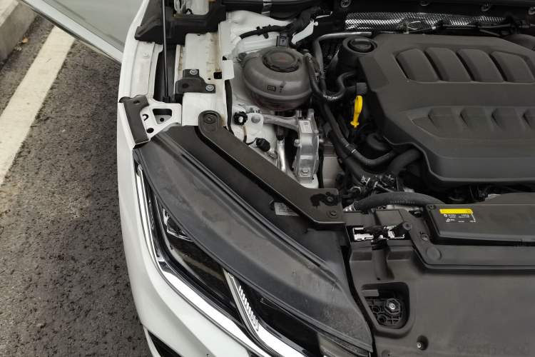 Used Volkswagen FAW-Volkswagen CC 2025 330TSI Ignite All-Inclusive Edition Engine Bay Right