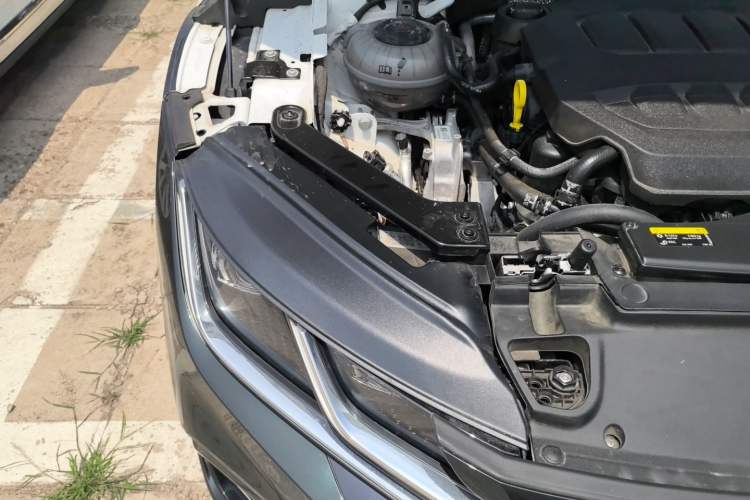 Used Volkswagen FAW-Volkswagen CC 2025 380TSI Striking All-Inclusive Edition Engine Bay Right