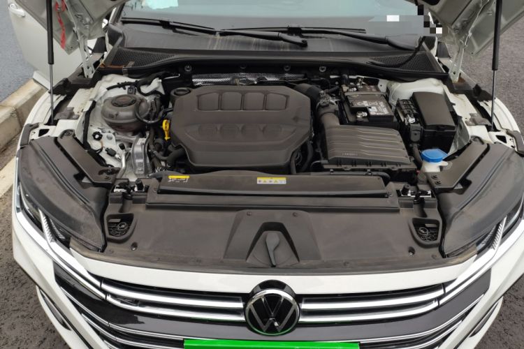 Used Volkswagen FAW-Volkswagen CC 2025 330TSI Ignite All-Inclusive Edition Engine Bay