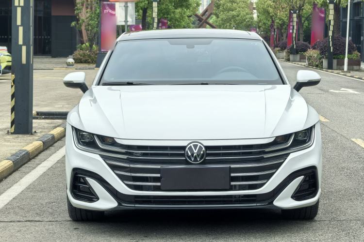 Used Volkswagen FAW-Volkswagen CC 2025 330TSI Ignite All-Inclusive Edition Exterior 1