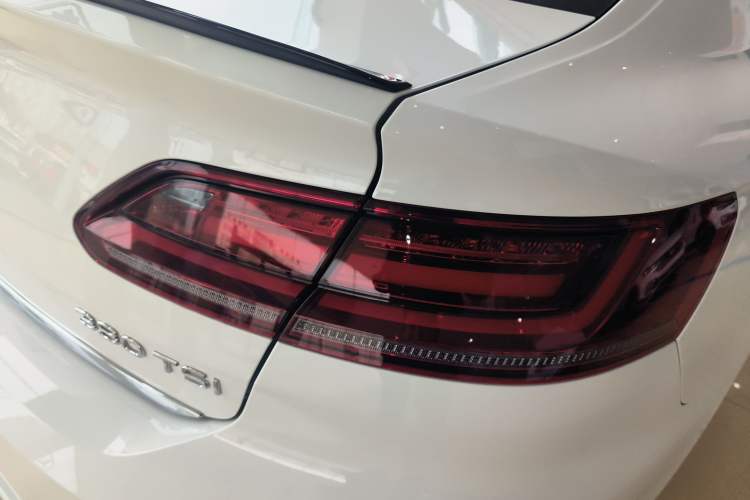 Used Volkswagen FAW-Volkswagen CC 2025 Model, Facelifted 380TSI, Striking and Shared Enjoyment Version Exterior 3