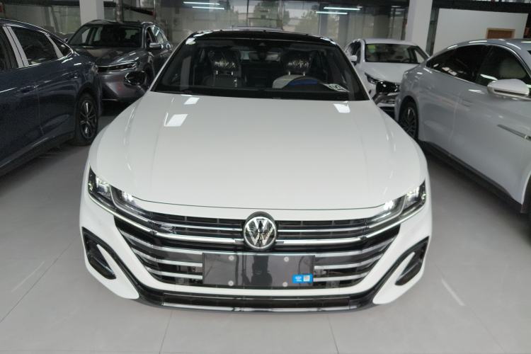 Used Volkswagen FAW-Volkswagen CC 2025 Model, Facelifted 380TSI, Striking and Shared Enjoyment Version Front