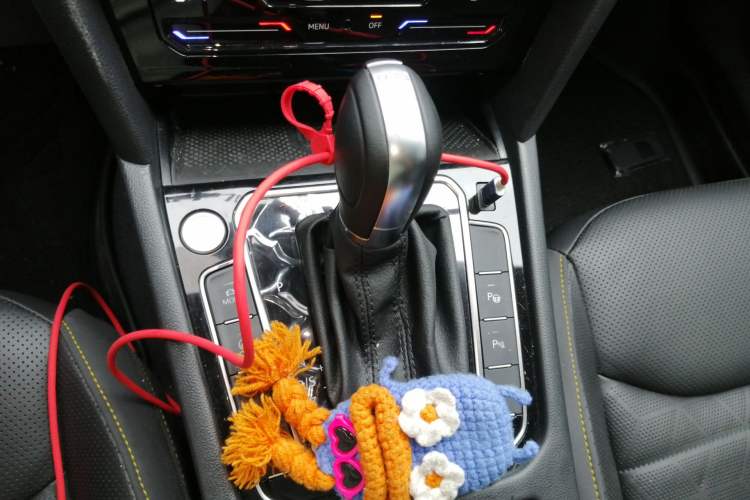 Used Volkswagen FAW-Volkswagen CC 2025 380TSI Striking All-Inclusive Edition Gear Lever
