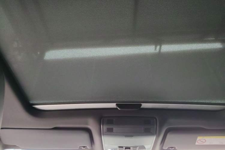 Used Volkswagen FAW-Volkswagen CC 2025 Model, Facelifted, 330TSI, Glamorous—Shared Edition Headliner
