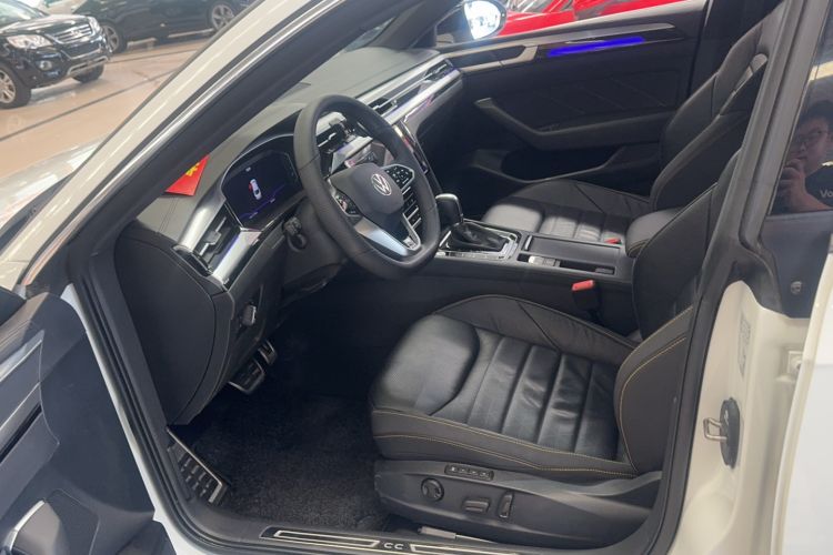 Used Volkswagen FAW-Volkswagen CC 2025 Model, Facelifted 380TSI, Striking and Shared Enjoyment Version Interior 1