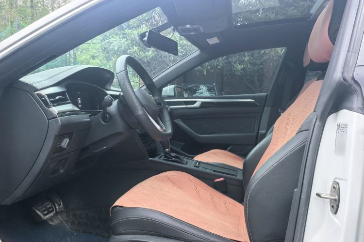 Used Volkswagen FAW-Volkswagen CC 2025 330TSI Ignite All-Inclusive Edition Interior 4