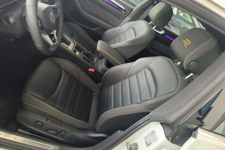 Used Volkswagen FAW-Volkswagen CC 2025 Model, Facelifted 380TSI, Striking and Shared Enjoyment Version Left Front Seat
