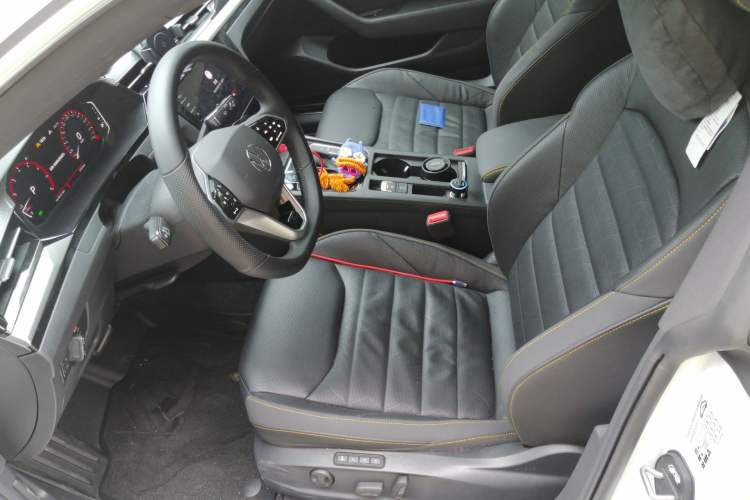 Used Volkswagen FAW-Volkswagen CC 2025 380TSI Striking All-Inclusive Edition Left Front Seat