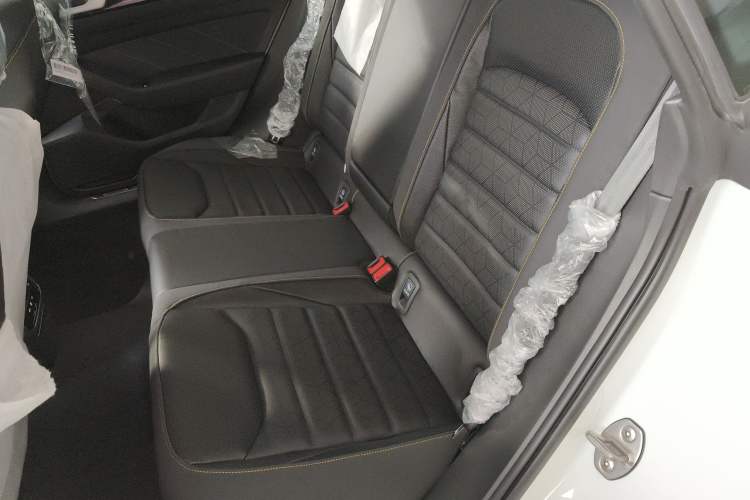 Used Volkswagen FAW-Volkswagen CC 2025 380TSI Striking All-Inclusive Edition Left Rear Seat