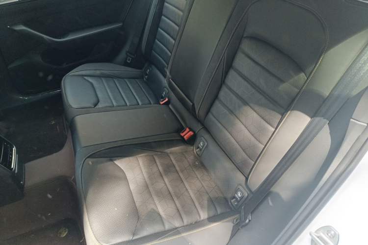 Used Volkswagen FAW-Volkswagen CC 2025 380TSI Striking All-Inclusive Edition Left Rear Seat