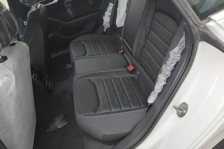 Used Volkswagen FAW-Volkswagen CC 2025 380TSI Striking All-Inclusive Edition Left Rear Seat