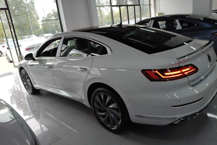 Used Volkswagen FAW-Volkswagen CC 2025 Model, Facelifted 380TSI, Striking and Shared Enjoyment Version Left Side