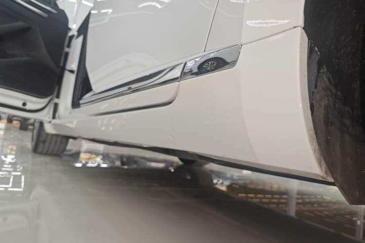 Used Volkswagen FAW-Volkswagen CC 2025 380TSI Striking All-Inclusive Edition Left Side Sill