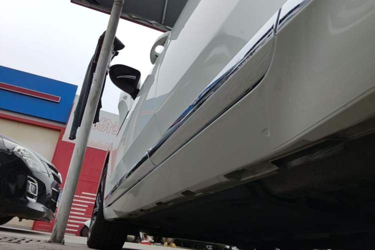 Used Volkswagen FAW-Volkswagen CC 2025 Model, Facelifted, 330TSI, Glamorous—Shared Edition Left Side Sill
