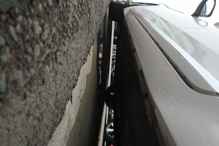 Used Volkswagen FAW-Volkswagen CC 2025 330TSI Ignite All-Inclusive Edition Left Side Sill