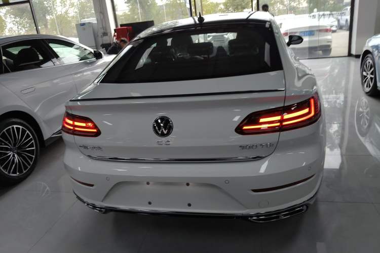 Used Volkswagen FAW-Volkswagen CC 2025 Model, Facelifted 380TSI, Striking and Shared Enjoyment Version Rear
