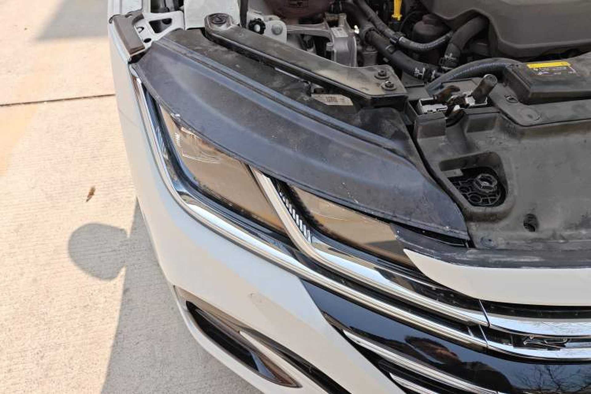 Used Volkswagen FAW-Volkswagen CC 2025 Model, Facelifted, 330TSI, Glamorous—Shared Edition Right Front Headlight