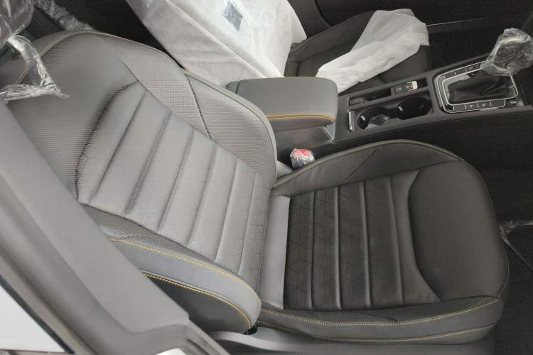 Used Volkswagen FAW-Volkswagen CC 2025 380TSI Striking All-Inclusive Edition Right Front Seat