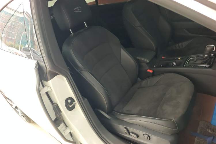 Used Volkswagen FAW-Volkswagen CC 2025 330TSI Ignite All-Inclusive Edition Right Front Seat