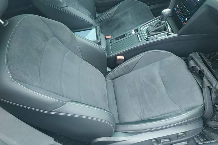 Used Volkswagen FAW-Volkswagen CC 2025 330TSI Ignite All-Inclusive Edition Right Front Seat