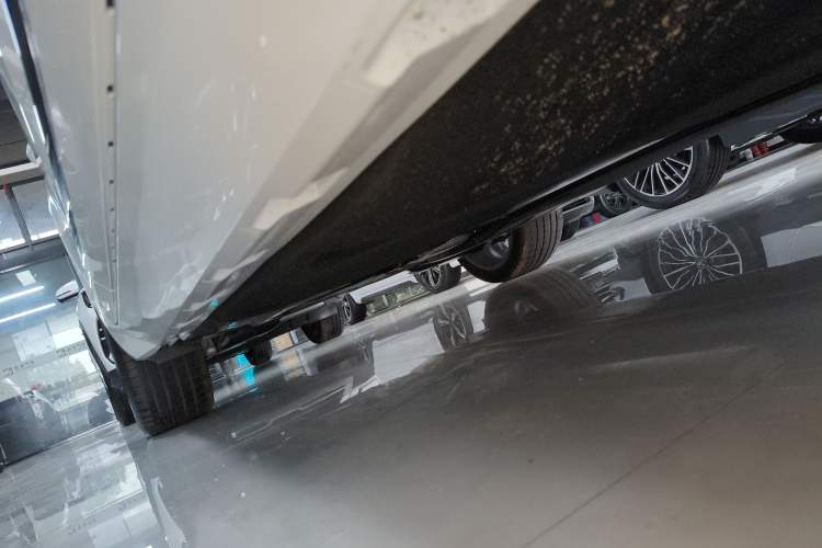 Used Volkswagen FAW-Volkswagen CC 2025 Model, Facelifted 380TSI, Striking and Shared Enjoyment Version Right Side Sill