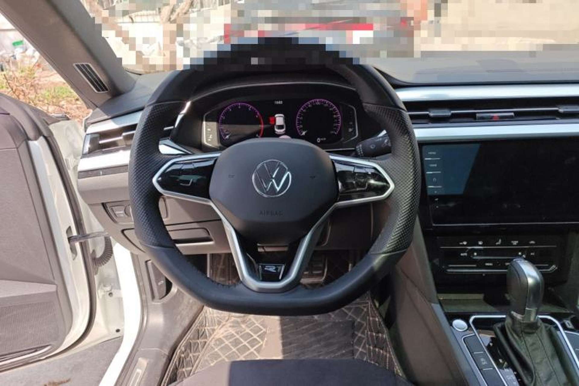 Used Volkswagen FAW-Volkswagen CC 2025 Model, Facelifted, 330TSI, Glamorous—Shared Edition Steering Wheel