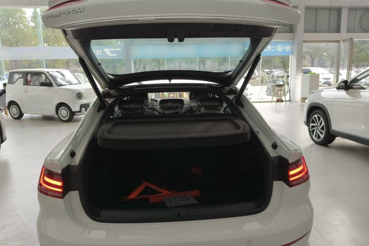 Used Volkswagen FAW-Volkswagen CC 2025 380TSI Striking All-Inclusive Edition Trunk
