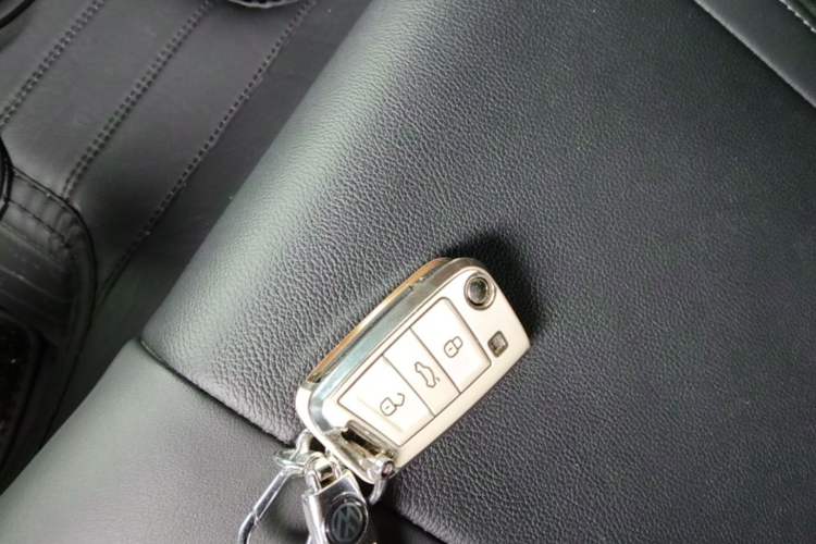 Used Volkswagen FAW-Volkswagen CC 2025 Model, Facelifted, 330TSI, Glamorous—Shared Edition Vehicle Key