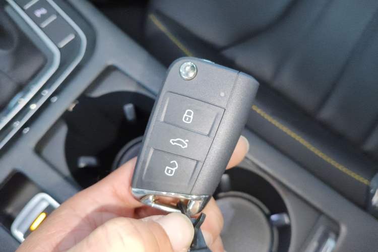 Used Volkswagen FAW-Volkswagen CC 2025 Model, Facelifted 380TSI, Striking and Shared Enjoyment Version Vehicle Key