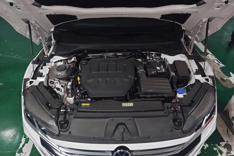 Used Volkswagen FAW-Volkswagen CC 2026 Model, 30 Million Units—Selected, 380TSI, Dazzling Engine Bay