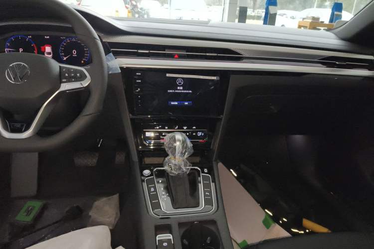 Used Volkswagen FAW-Volkswagen CC 2026 Model, 30 Million Units—Selected, 330TSI, Glamorous Audio And AC Panel