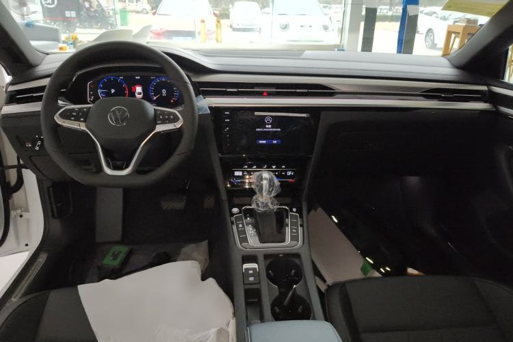 Used Volkswagen FAW-Volkswagen CC 2026 Model, 30 Million Units—Selected, 330TSI, Glamorous Center Console