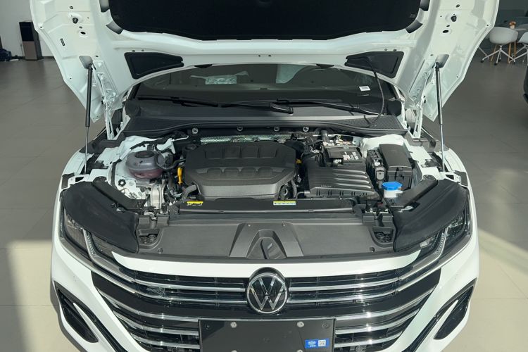Used Volkswagen FAW-Volkswagen CC 2026 Model, 30 Million Units—Selected, 330TSI, Glamorous Engine Bay