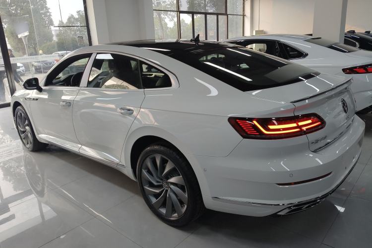 Used Volkswagen FAW-Volkswagen CC 2026 Model, 30 Million Units—Selected, 380TSI, Dazzling Exterior 3