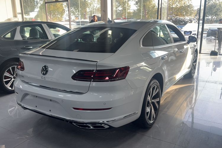 Used Volkswagen FAW-Volkswagen CC 2026 Model, 30 Million Units—Selected, 330TSI, Glamorous Exterior 3