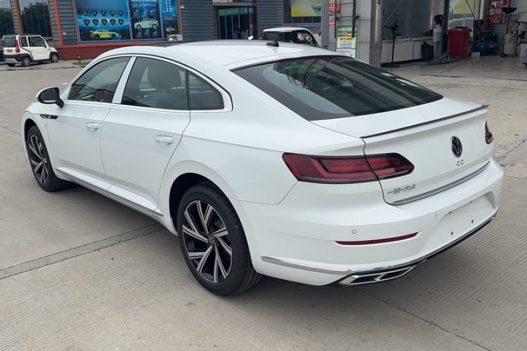 Used Volkswagen FAW-Volkswagen CC 2026 Model, 30 Million Units—Selected, 330TSI, Glamorous Exterior 3
