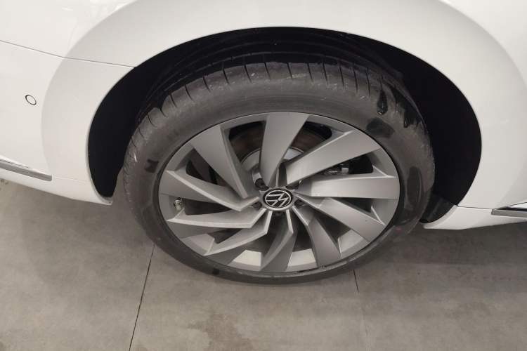 Used Volkswagen FAW-Volkswagen CC 2026 Model, 30 Million Units—Selected, 380TSI, Dazzling Exterior 5