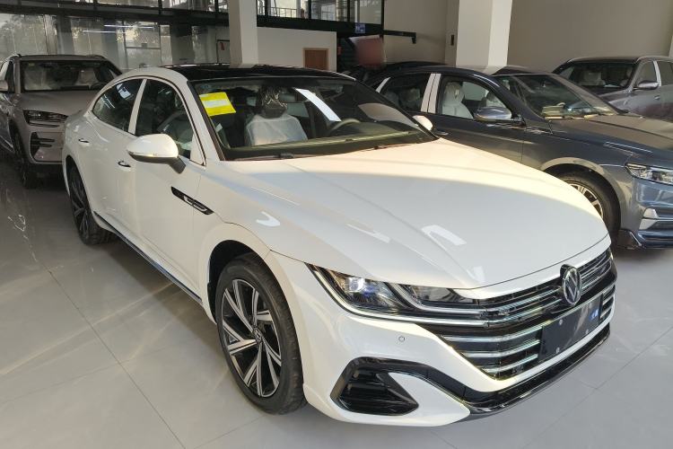Used Volkswagen FAW-Volkswagen CC 2026 Model, 30 Million Units—Selected, 330TSI, Glamorous Front Right 45 Deg