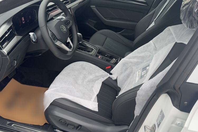 Used Volkswagen FAW-Volkswagen CC 2026 Model, 30 Million Units—Selected, 330TSI, Glamorous Interior 1