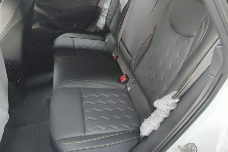 Used Volkswagen FAW-Volkswagen CC 2026 Model, 30 Million Units—Selected, 380TSI, Dazzling Interior 4