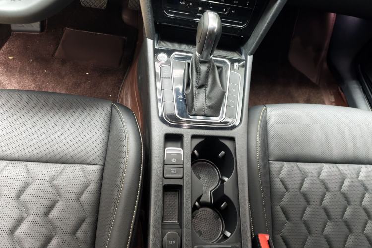 Used Volkswagen FAW-Volkswagen CC 2026 Model, 30 Million Units—Selected, 380TSI, Dazzling Interior 4