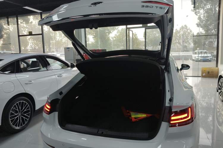 Used Volkswagen FAW-Volkswagen CC 2026 Model, 30 Million Units—Selected, 380TSI, Dazzling Trunk