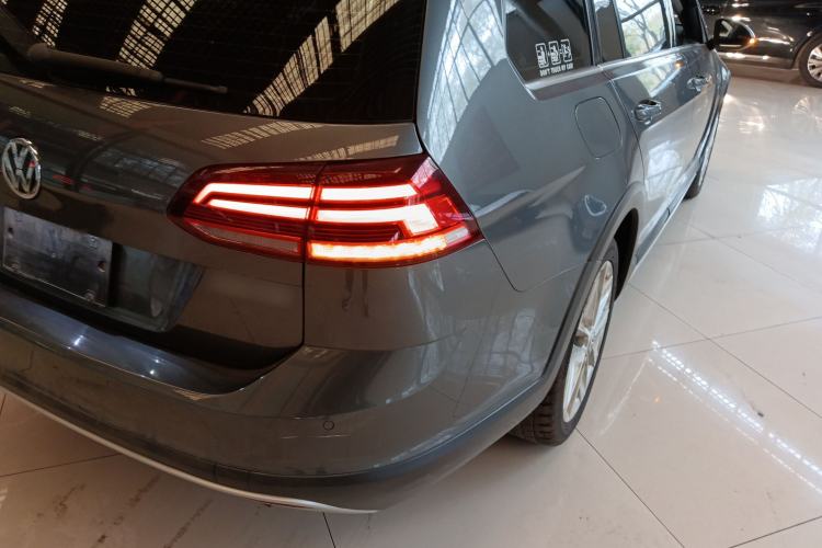 Used Volkswagen Golf 2019 1.8TSI Travel Edition Right Rear Taillight