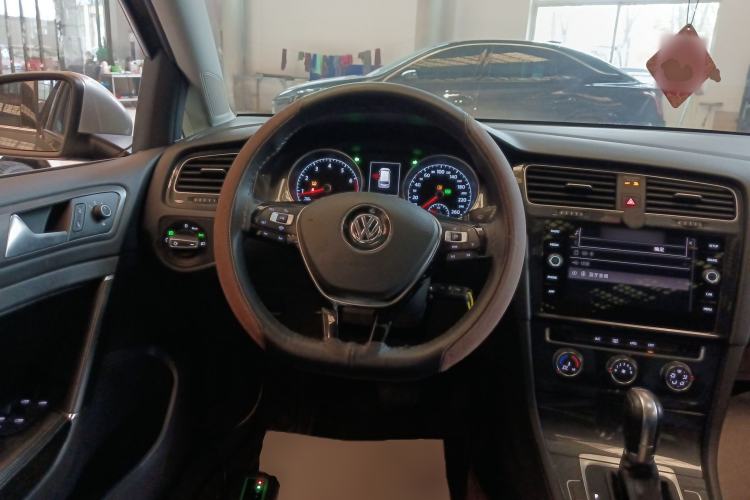 Used Volkswagen Golf 2019 1.8TSI Travel Edition Steering Wheel