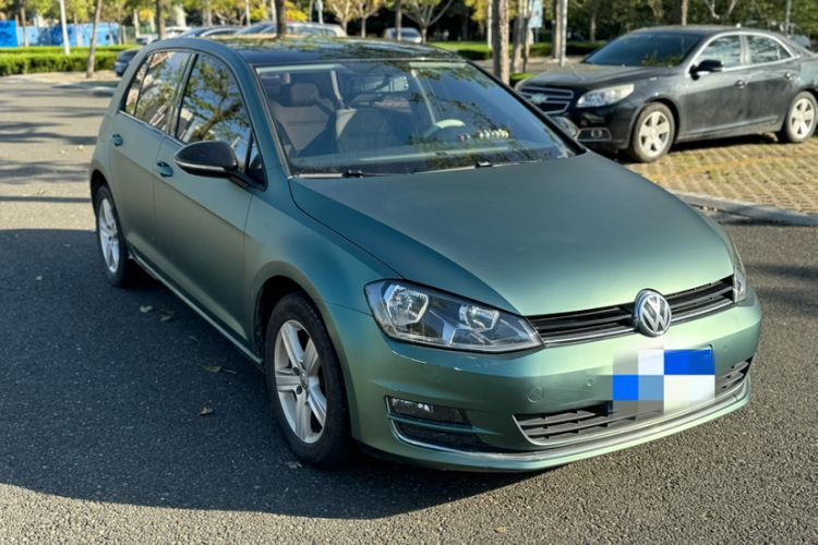 Used Volkswagen Golf 2017 230TSI Automatic Comfort Edition – Celebrating Milestone of One Million Units Exterior 1