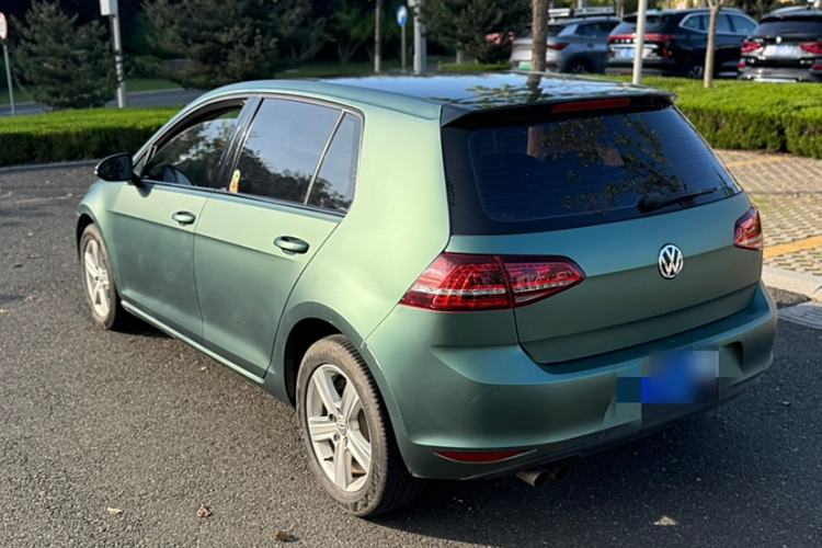 Used Volkswagen Golf 2017 230TSI Automatic Comfort Edition – Celebrating Milestone of One Million Units Exterior 5