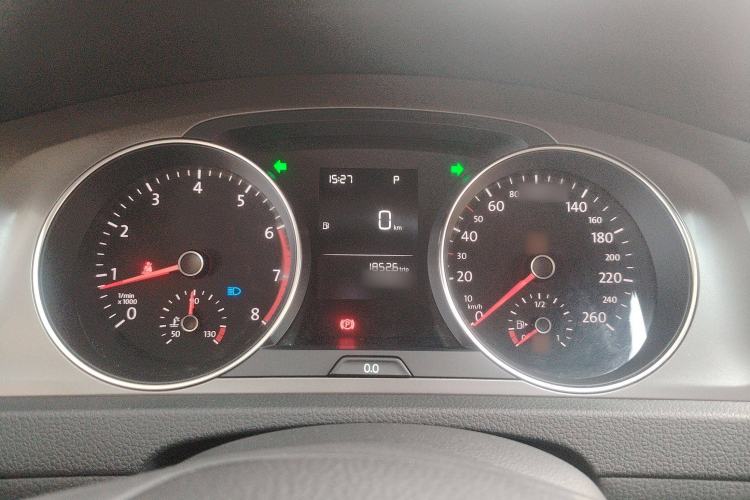 Used Volkswagen Golf 2016 1.6L Automatic Fashion Model Instrument Cluster
