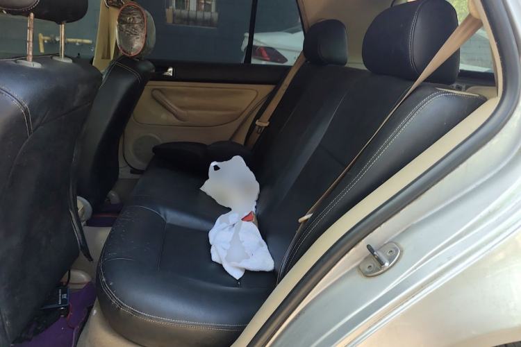 Used Volkswagen Golf 2004 1.6 Manual Fashion Model Left Rear Seat